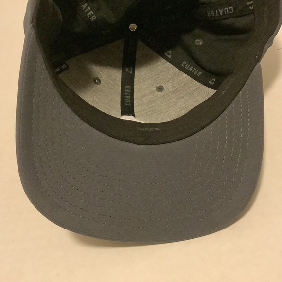 Cuater Travis Mathew Flex Fit Tech Golf Hat Gray With White Logo SnapBack Cap - Picture 7 of 16